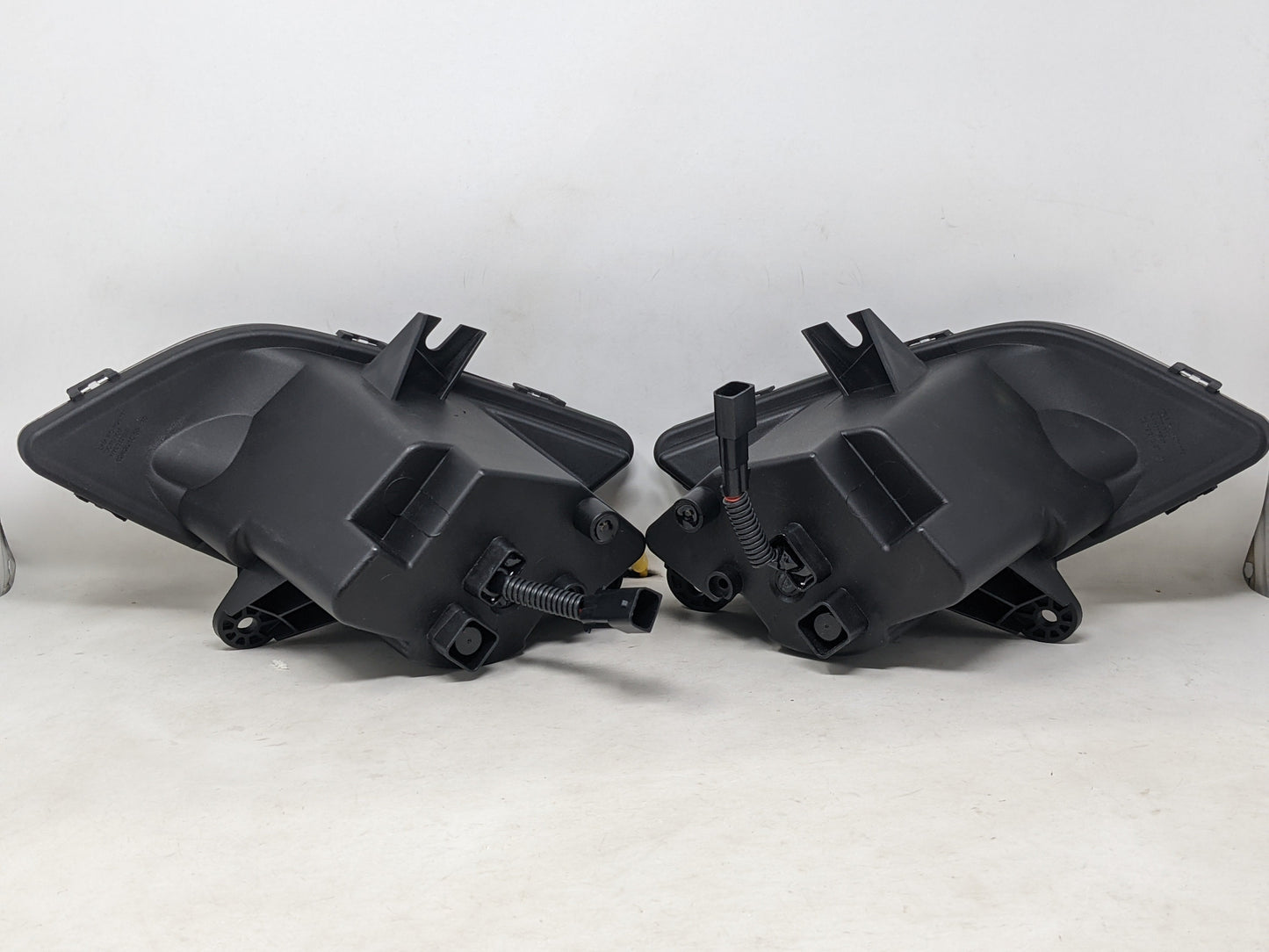 2018-2022 Freightliner Cascadia LED Projector Aftermarket Fog Lights