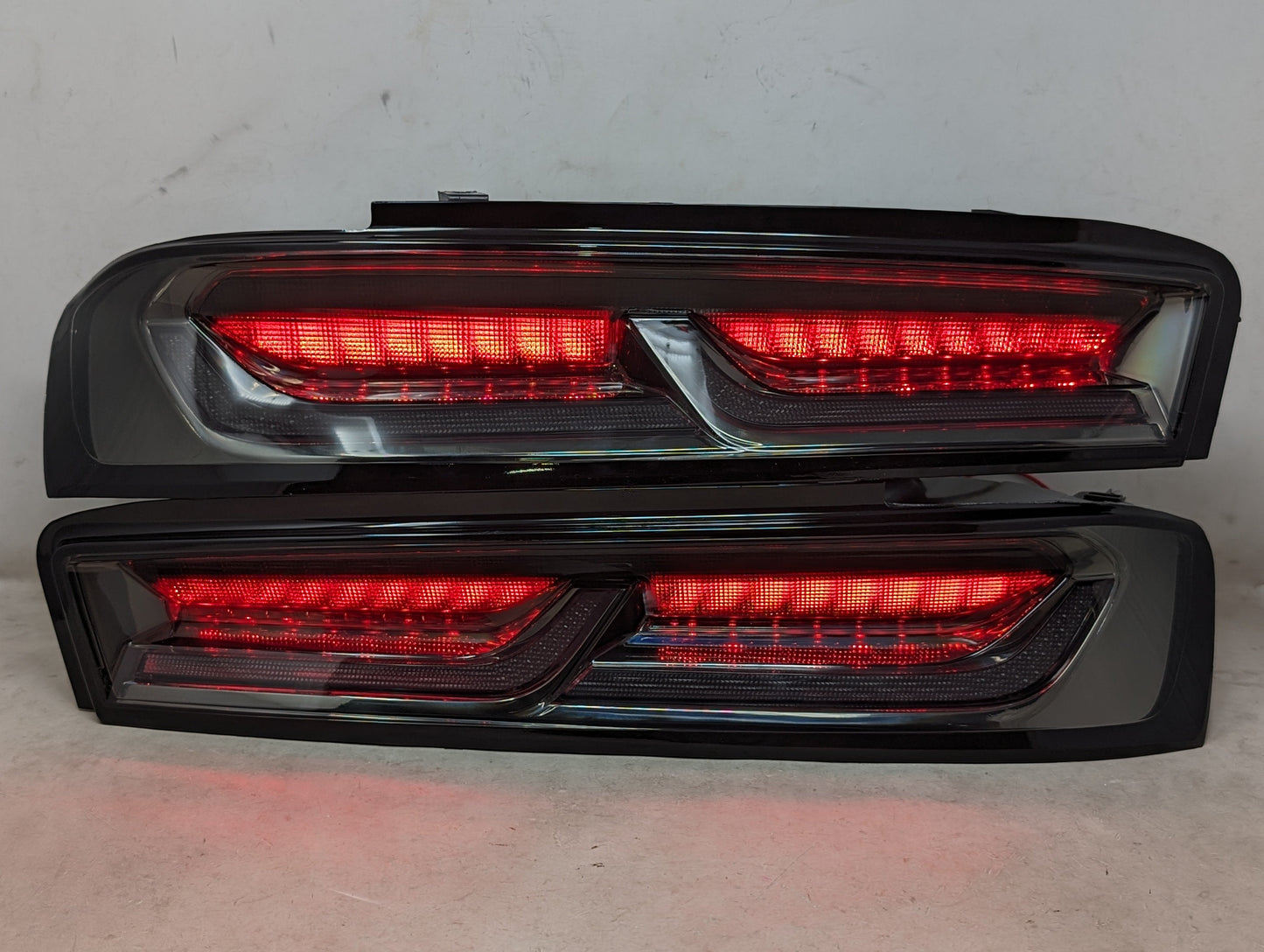 Luces traseras LED ahumadas para Chevy Camaro 2016-2018 