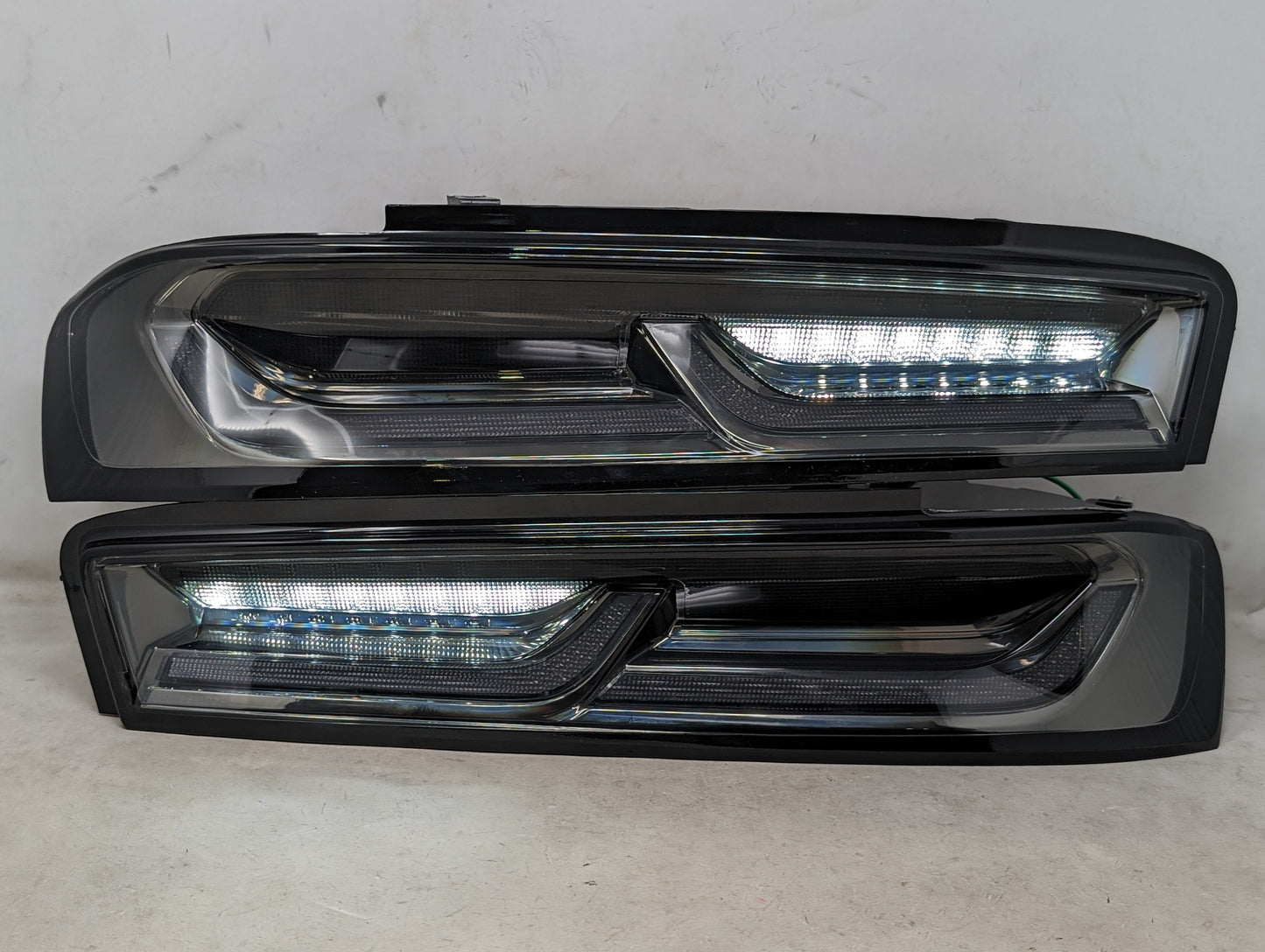 Luces traseras LED ahumadas para Chevy Camaro 2016-2018 