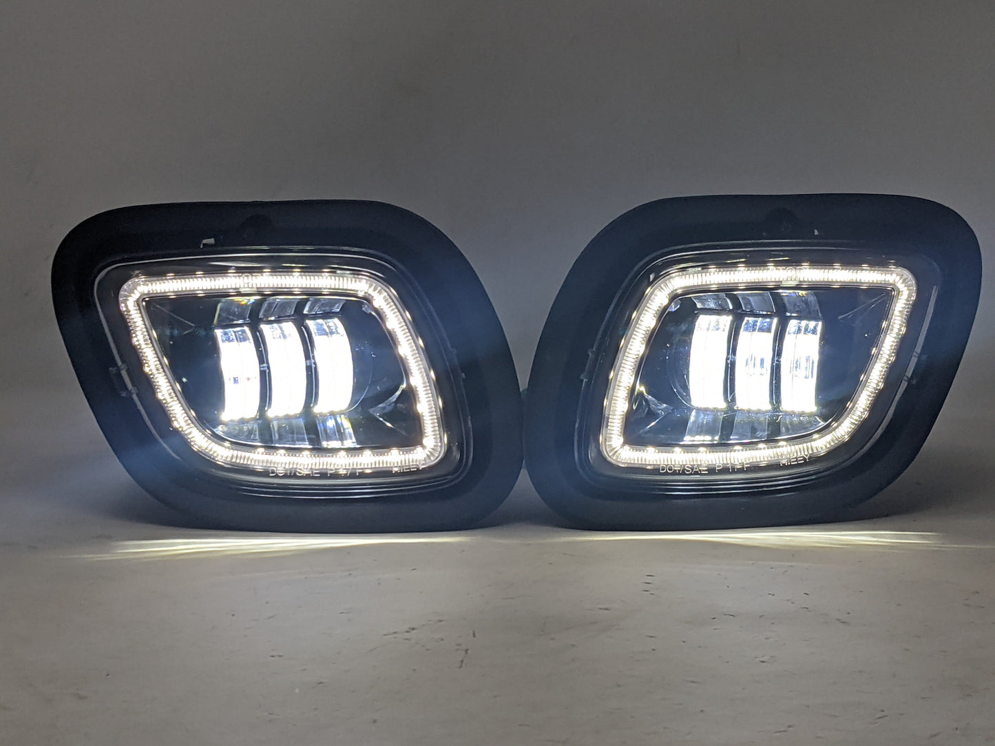 2008-2017 Freightliner Cascadia LED Aftermarket Fog Lights